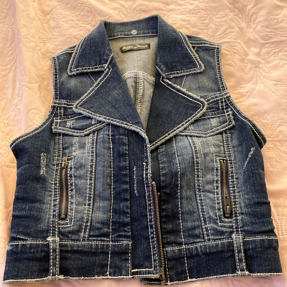 Jean vest - Picture 2 of 2
